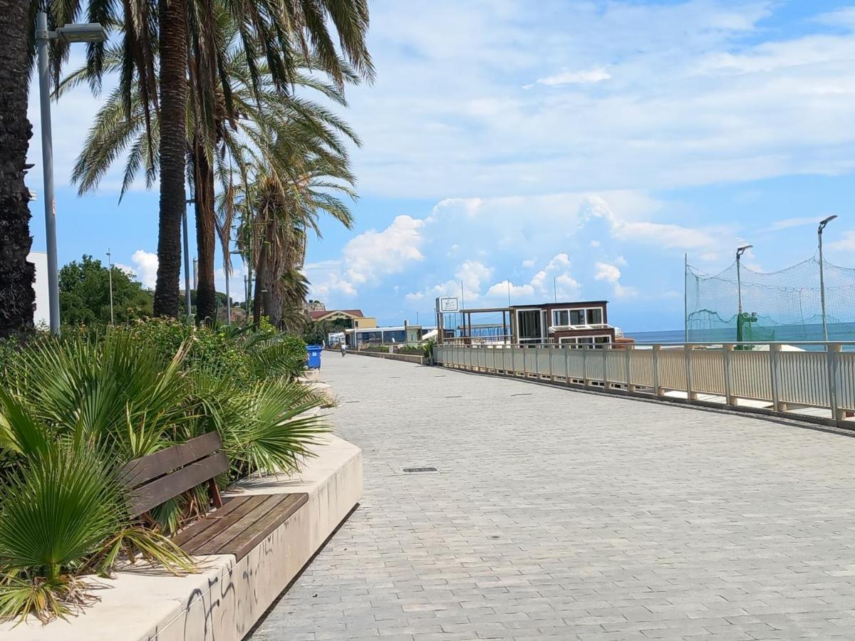 Apartmán Sweet Sea View Savona Exteriér fotografie