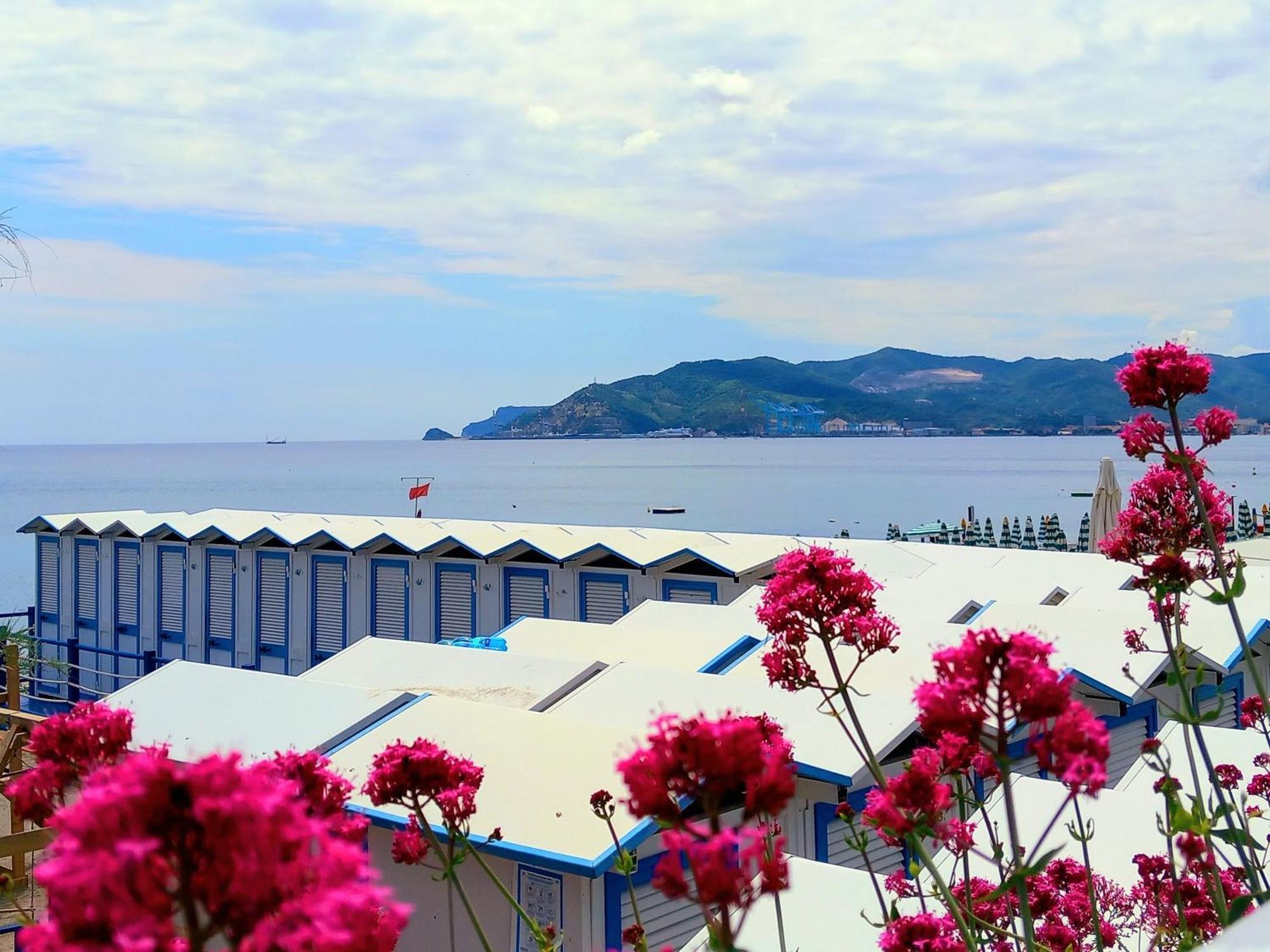 Apartmán Sweet Sea View Savona Exteriér fotografie